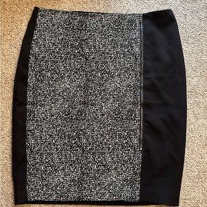 Ann Taylor Womens sz 14 black/white pencil skirt.